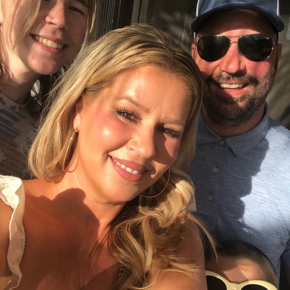 Meet your Posher, Tina - Picture 1 of 1